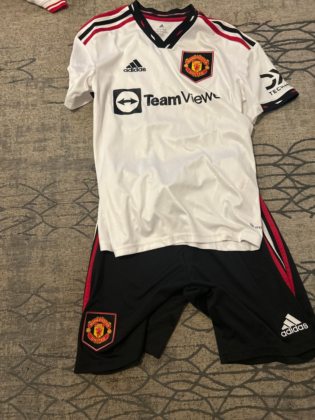Manchester United tenue maat 164 - Goede staat, Ophalen of Verzenden, Gebruikt, Jongen of Meisje, Setje