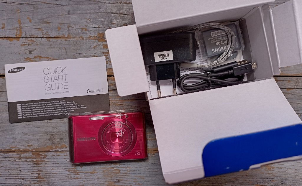 Nieuw - Samsung ST77 Red, camera compactcamera, Compact, Nieuw, Ophalen of Verzenden, Samsung