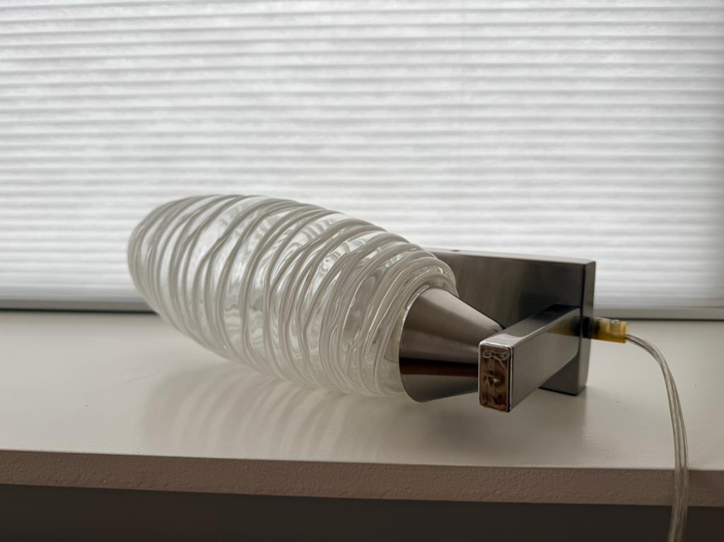 Design wandlamp met gratis lichtbron, Ophalen, Zo goed als nieuw
