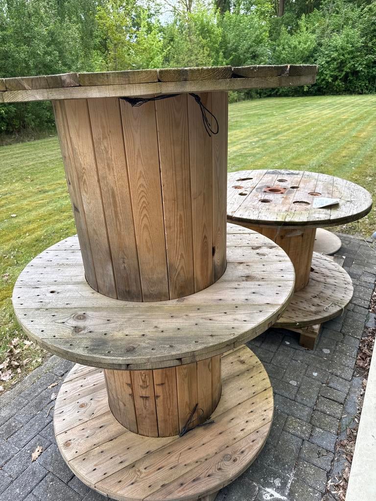 Haspel tuintafel - Unieke houten terrastafel, Tuin en Terras, Ophalen, Gebruikt, Rond, Hout