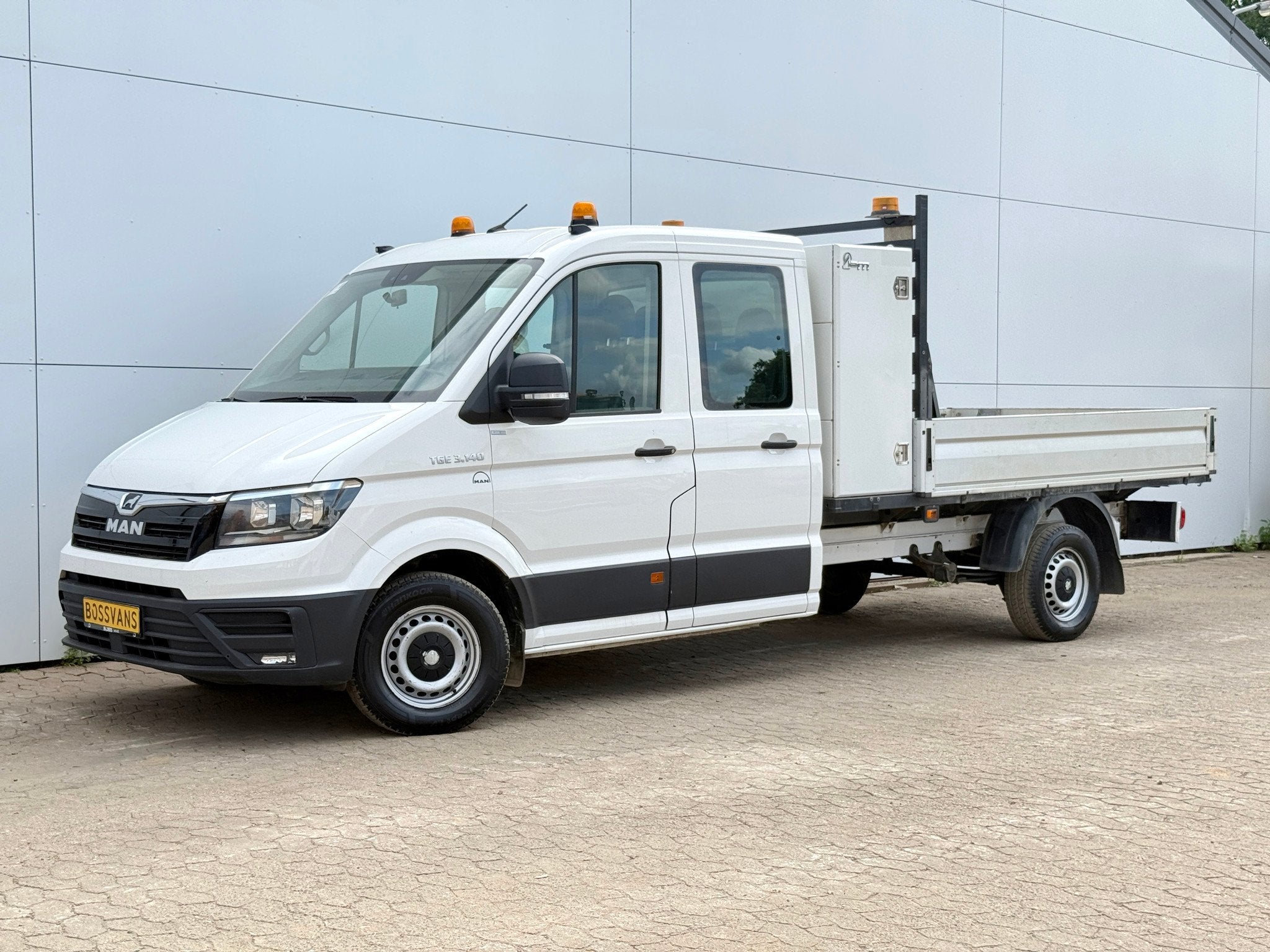 MAN TGE 3.140 2.0 TDI Automaat Open Laadbak Kist Dubbele cab, Automaat, Gebruikt, Euro 6, 2255 kg