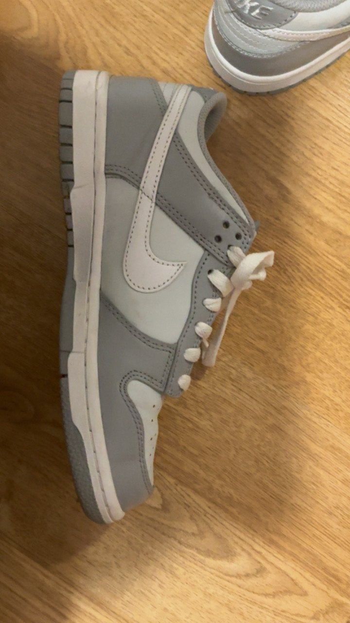 MOET SNEL WEG Nike Dunk Low Grey Fog - Maat 38.5, Ophalen, Zo goed als nieuw, Grijs, Sneakers of Gympen