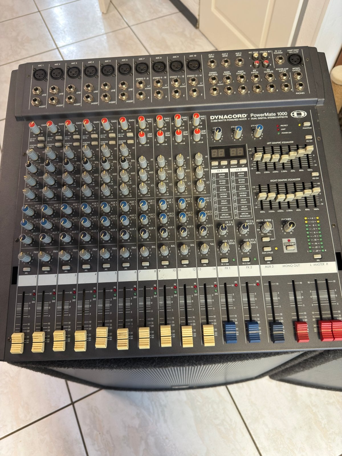 Dynacord Powermate 1000 Mengpaneel met 2 Dynacord A 152 Sp, Ophalen, Gebruikt, 10 tot 20 kanalen, Microfooningang