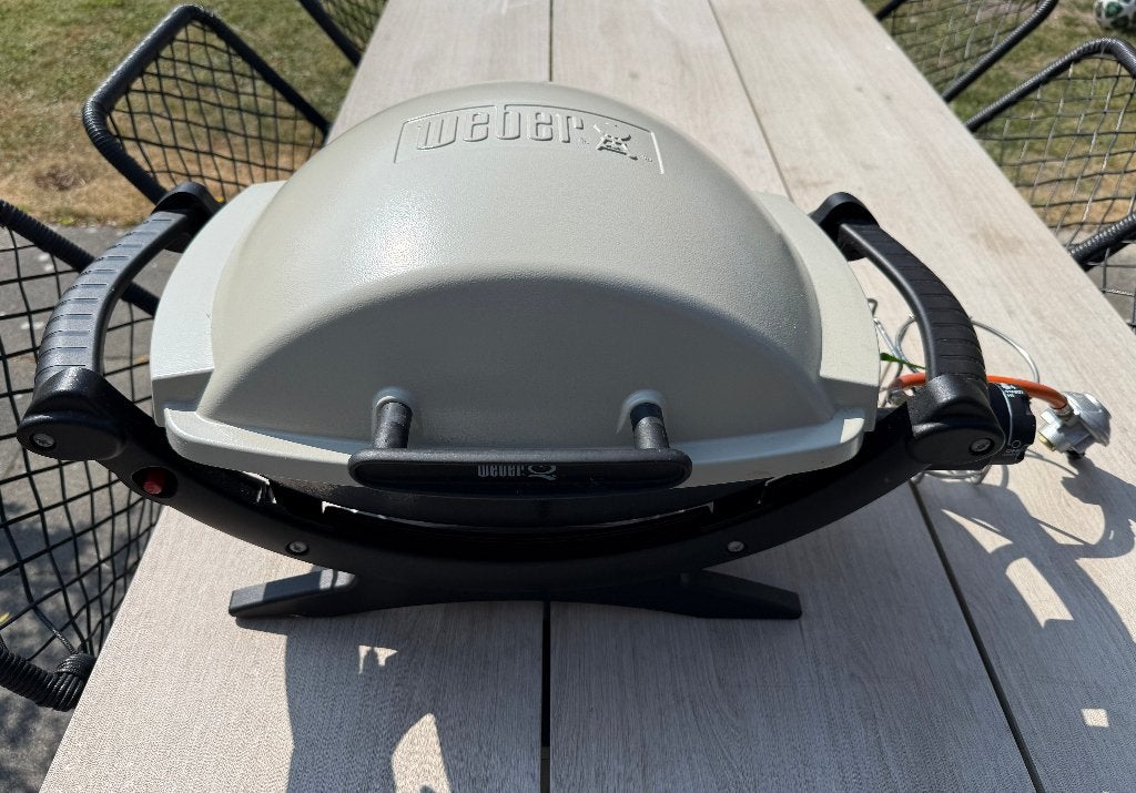 Nette en compacte Weber Q100 gasbarbecue, Tuin en Terras, Gasbarbecues, Ophalen, Gebruikt, Weber