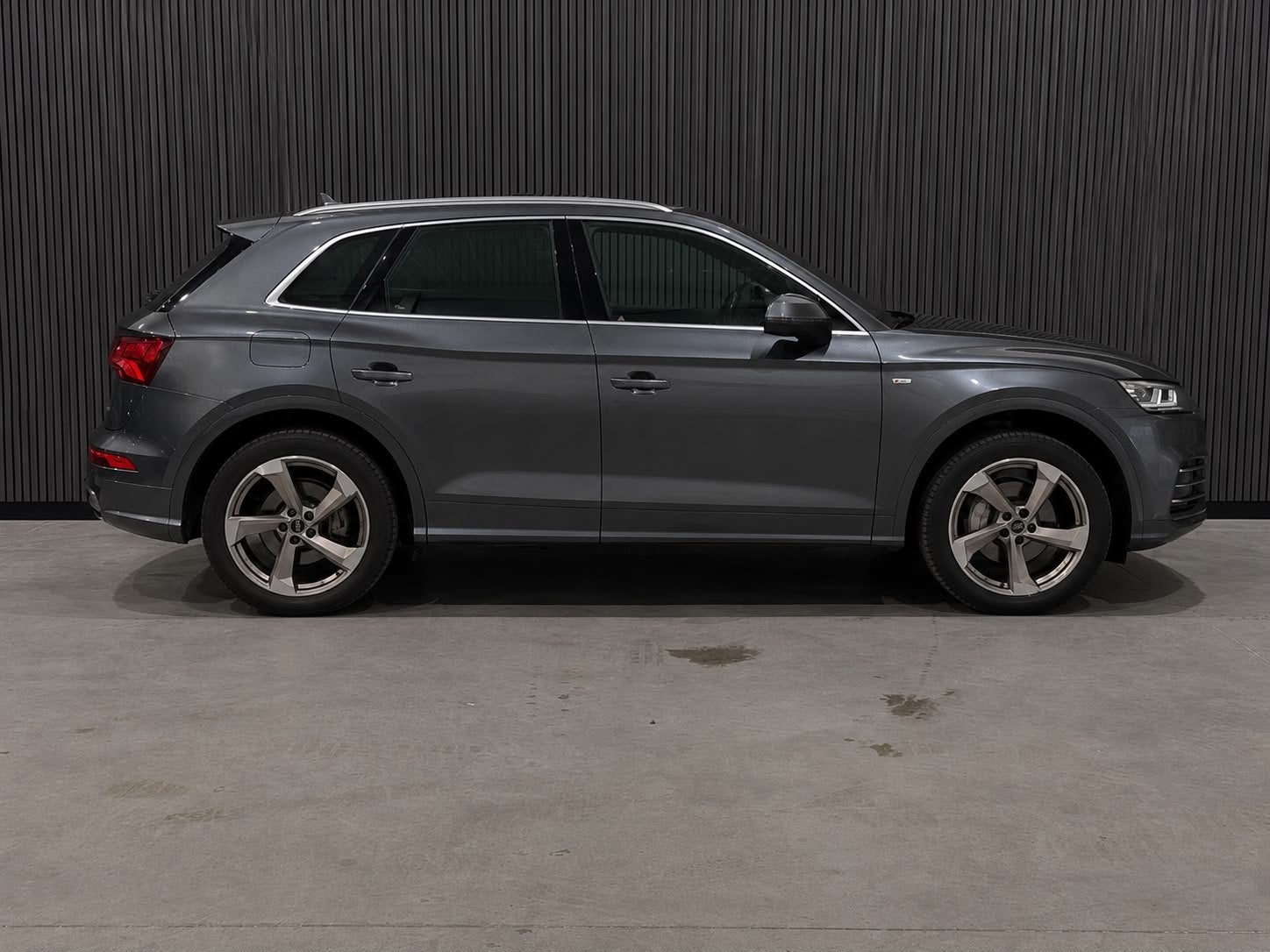 Audi Q5 2.0 TFSI Quattro 2x S-line / NL auto / Pano / Virtua, Auto's, Automaat, Gebruikt, 4 cilinders, Automatische klimaatregeling
