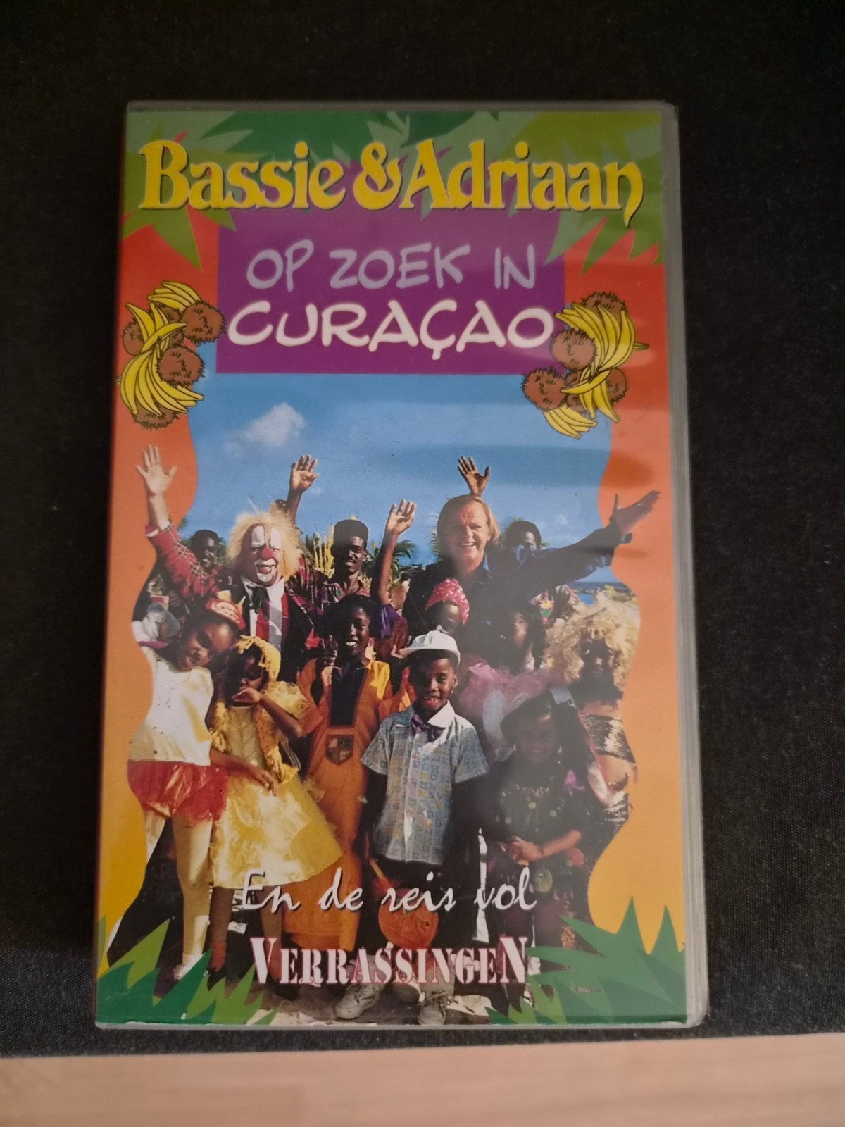 Bassie & Adriaan: Op zoek in Curaçao VHS Originele CNR-video, Show, Gebruikt, Alle leeftijden, Familie
