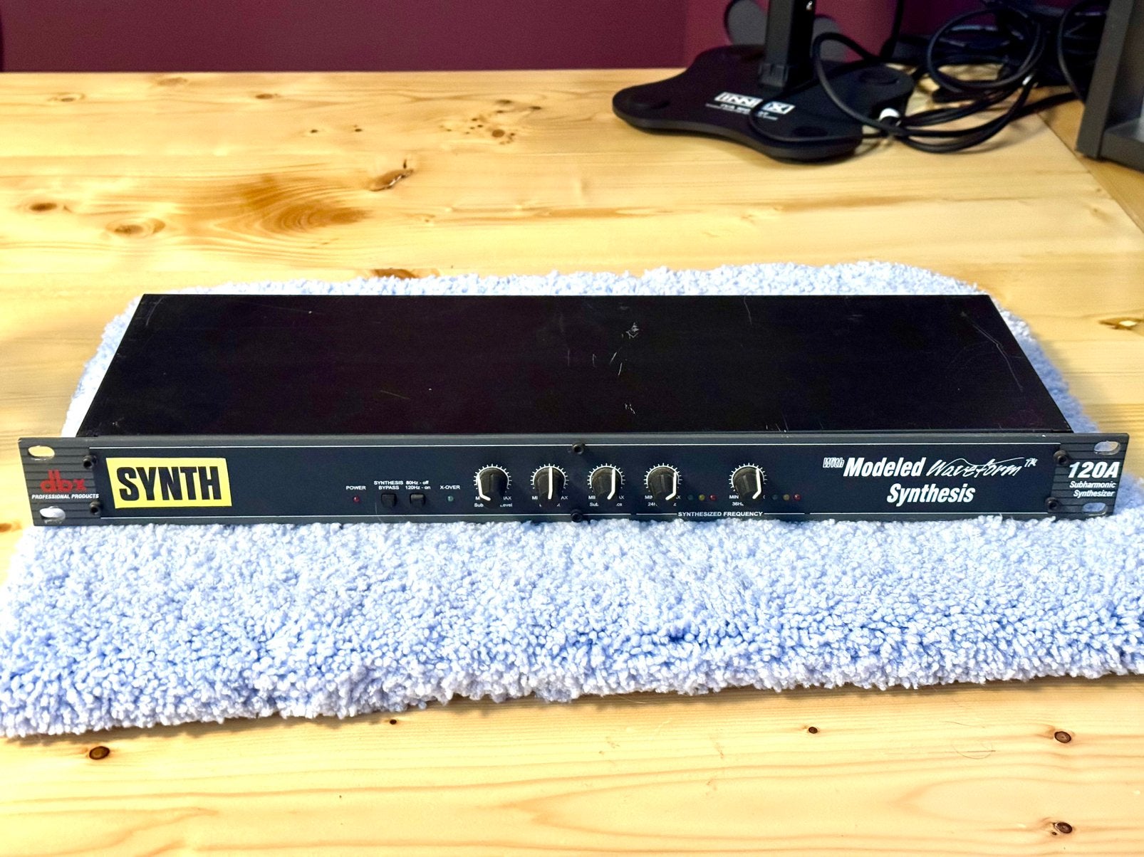DBX 120A Subharmonic Synthesizer, Muziek en Instrumenten, Effecten, Gebruikt, Overige typen, Ophalen of Verzenden