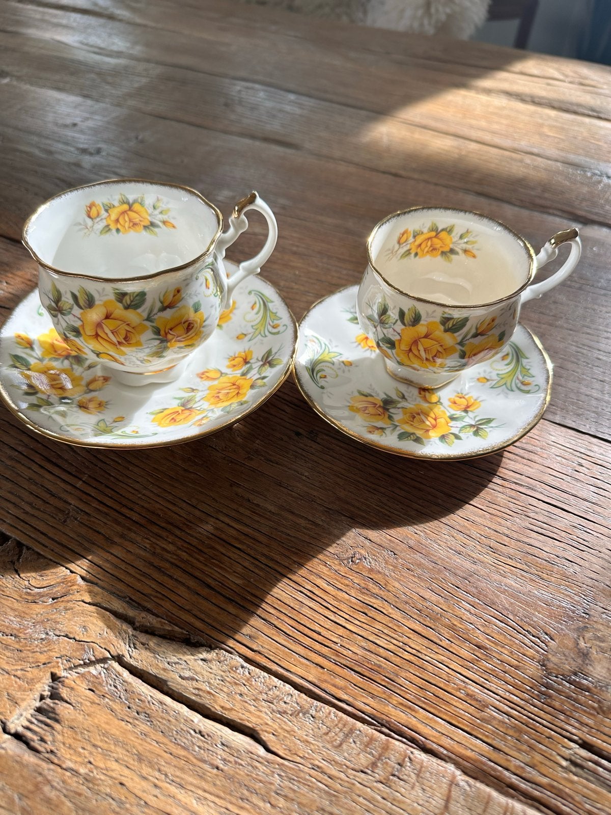 Elizabethan Rosé Serie Golden Rapture Kop en Schotel, Ophalen of Verzenden