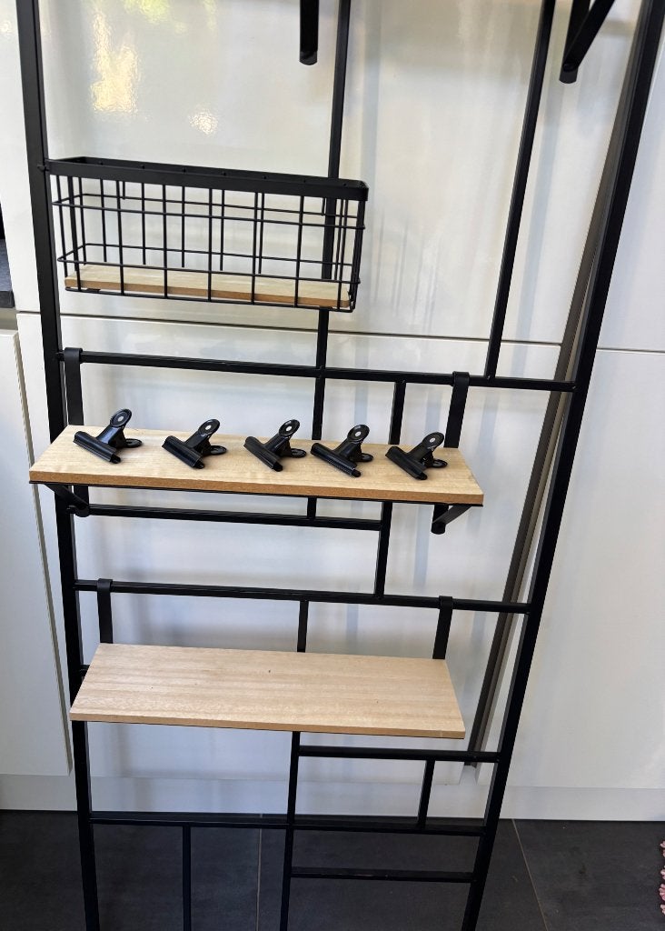 Xenos wandrek met accessoires, Ophalen, Metaal, Industrieel, Zwart