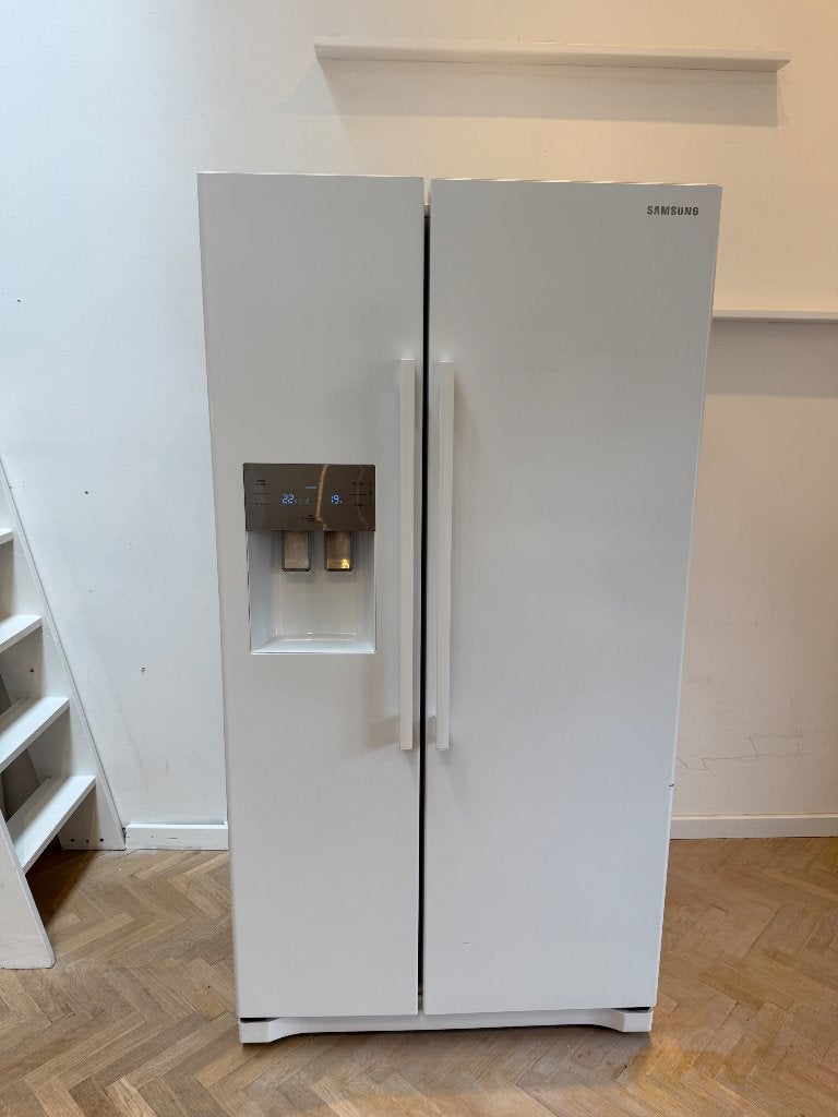 Koelkast/vriezer combo met ijsmachine, Ophalen, 200 liter of meer, 60 cm of meer, Met aparte vriezer