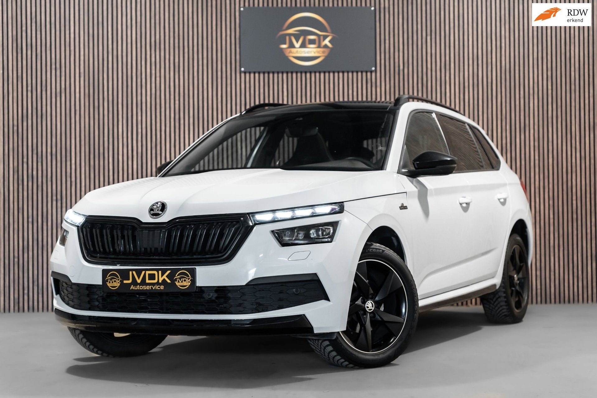 Skoda KAMIQ 1.0 TSI DSG Monte Carlo Led Camera, Euro 6, Wit, 3 cilinders, Kamiq