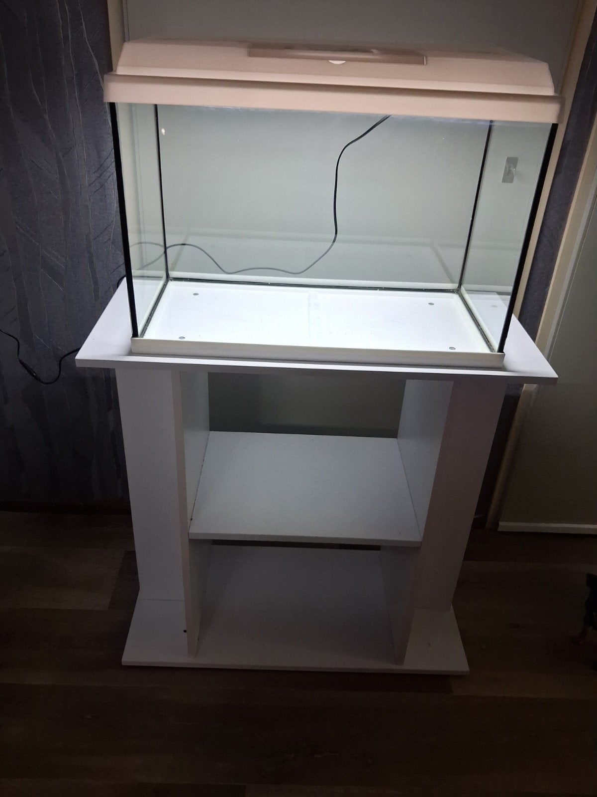 Aquarium JUWEL zgan met ledlamp en kastje L60 H46 B30 CM ., Ophalen, Zo goed als nieuw