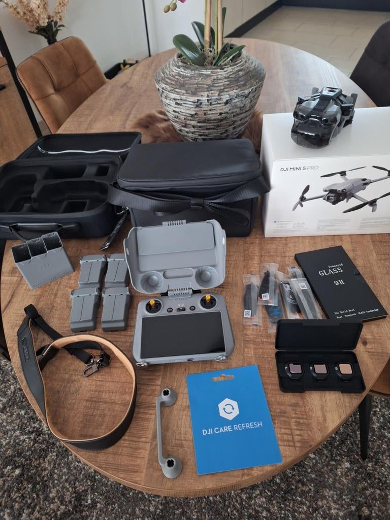 Dji mini 5 Pro met Care Refresh 2 jaar en accessoires, Audio, Tv en Foto, Drones, Ophalen, Zo goed als nieuw