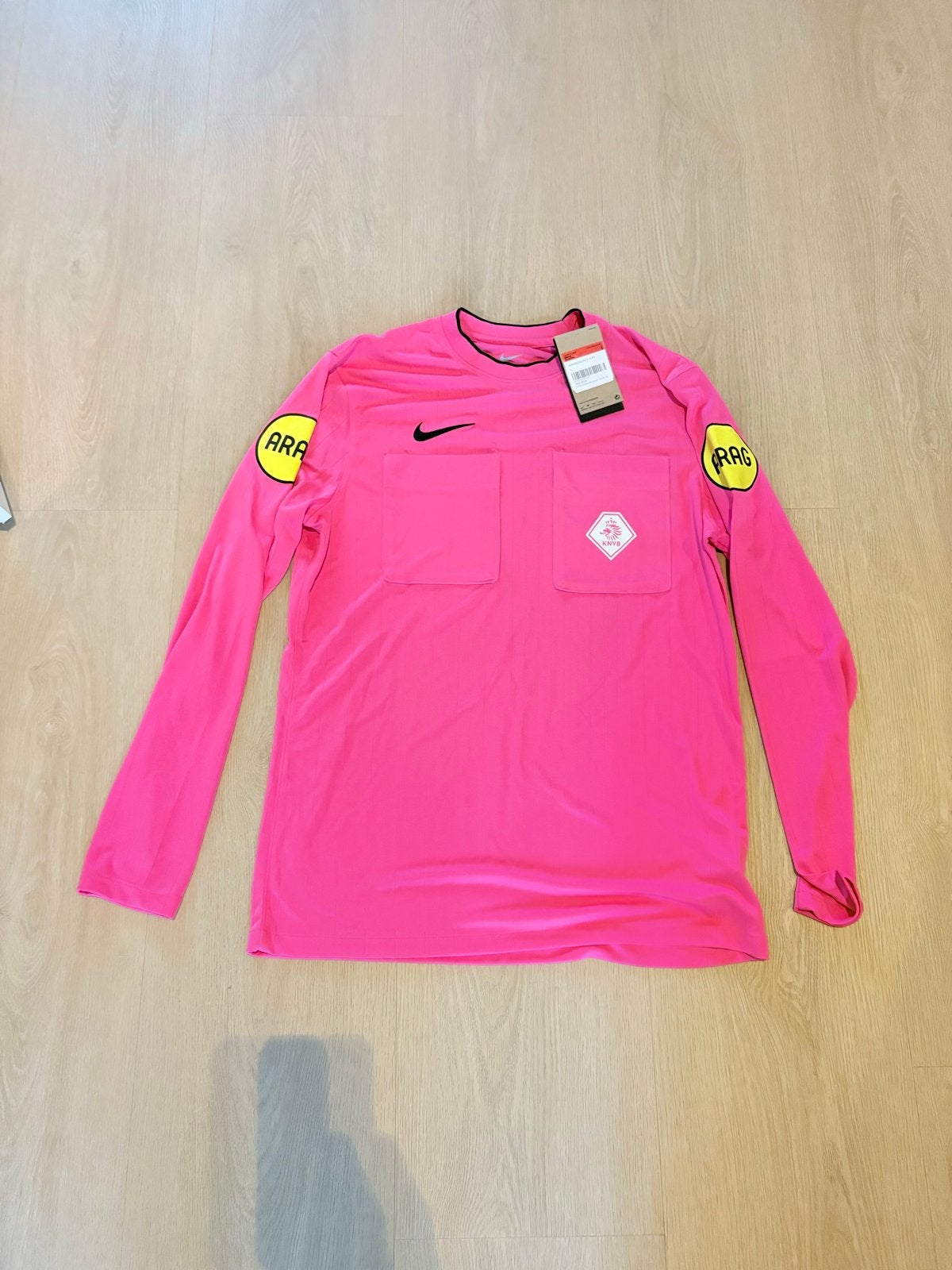 KNVB Scheidsrechtersshirt Roze lange mouw, Maat L, Ophalen of Verzenden, Nieuw, Shirt