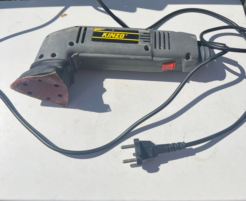 Kinzo Deltaschuurmachine - Compact en Krachtig, Doe-het-zelf en Verbouw, Gereedschap | Schuurmachines, Ophalen, Gebruikt, Minder dan 600 watt