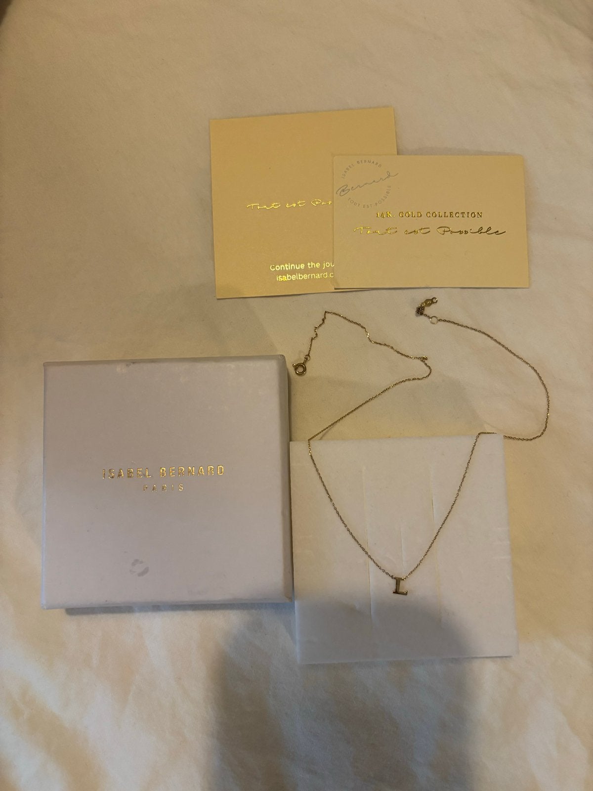 Isabel Bernard 14k Geelgouden Ketting met Initiaal L, Ophalen of Verzenden, Zo goed als nieuw, Goud, Met hanger