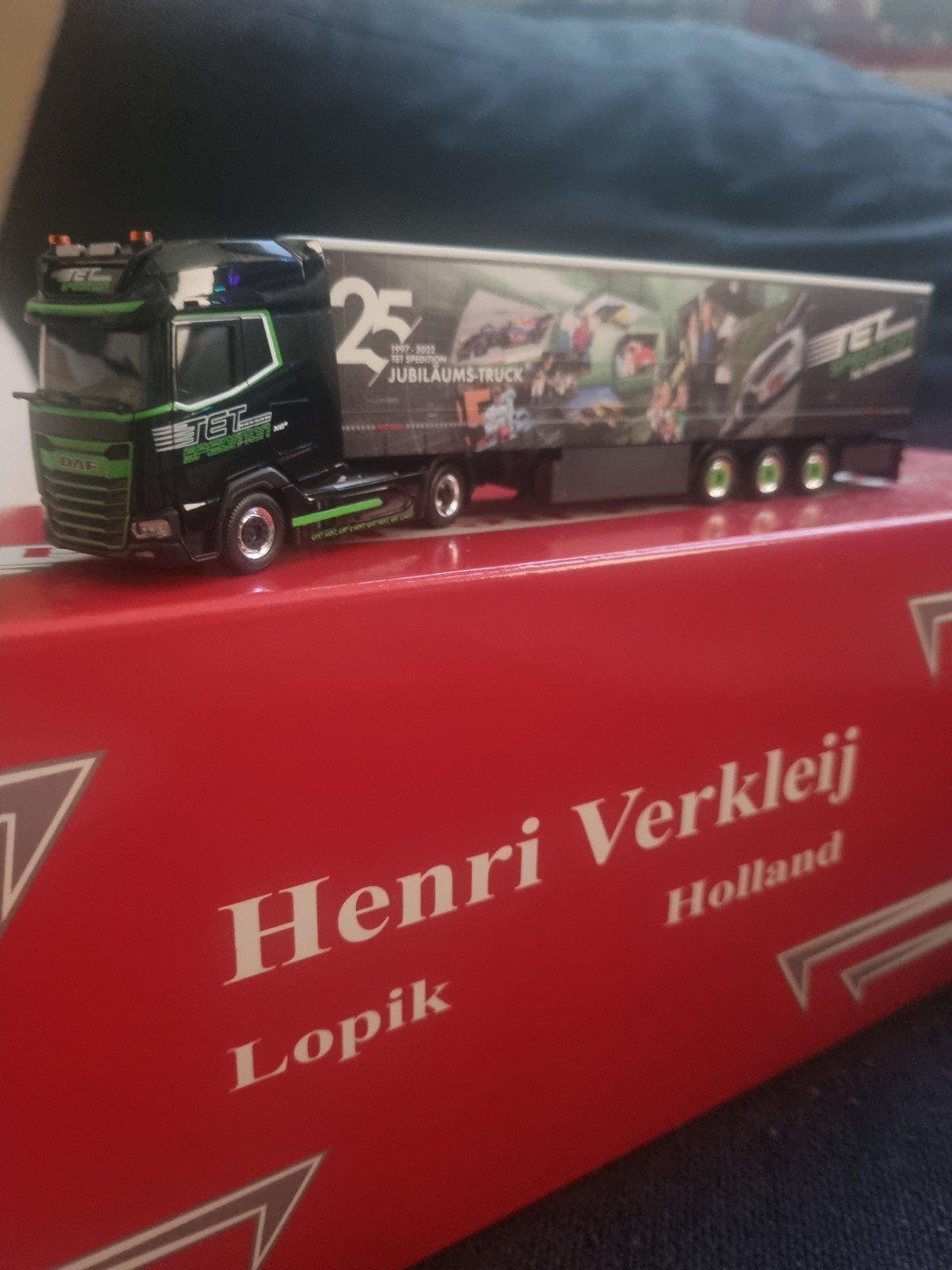 Herpa  daf xg  tet spedition  25jaar  jubilieum combi, Hobby en Vrije tijd, Modelauto's | 1:87, Ophalen of Verzenden, Zo goed als nieuw