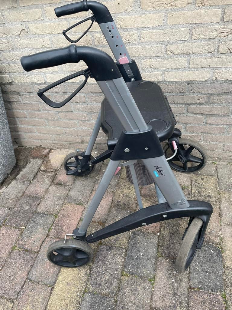Rollator. Active. Anwb, Diversen, Ophalen of Verzenden, Opvouwbaar, Gebruikt