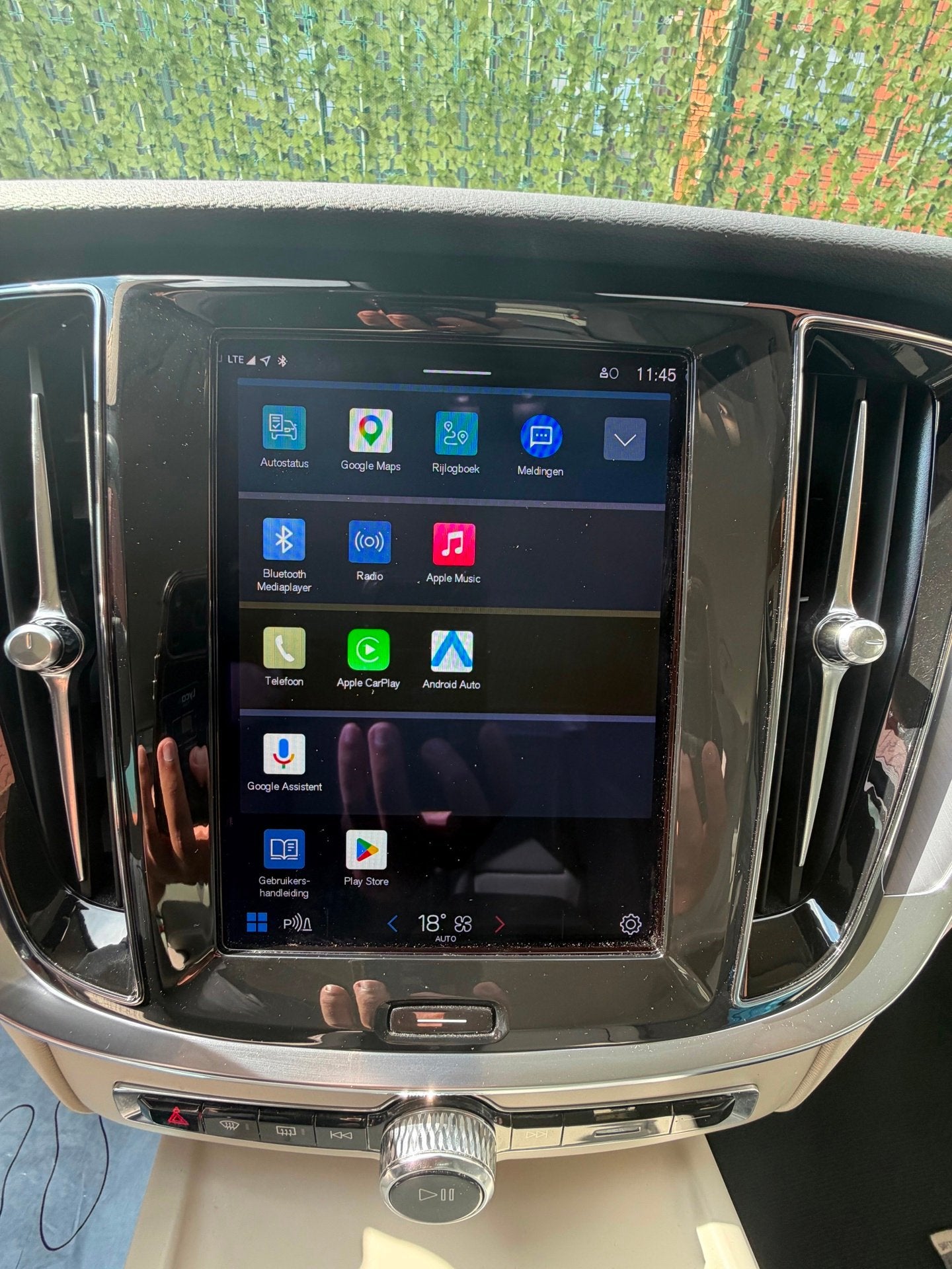 Foto 20 van Volvo V60 2.0 B3 Essential grijs 2022 1EIG|LED|NAVI|NAP