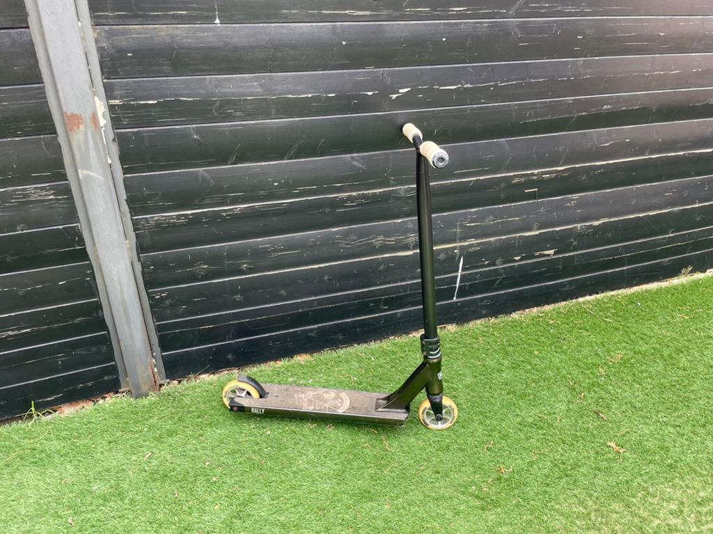 Stuntstep NKD, Fietsen en Brommers, Steps, Ophalen, Gebruikt, Gewone step