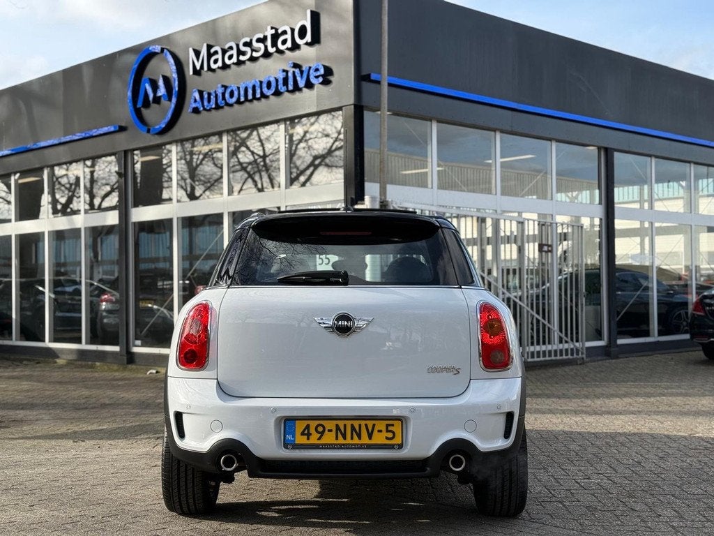 Mini Mini Countryman 1.6 Cooper S ALL4 Chili Automaat Pano D, Auto's, Mini, Euro 5, 1380 kg, Gebruikt, Zwart