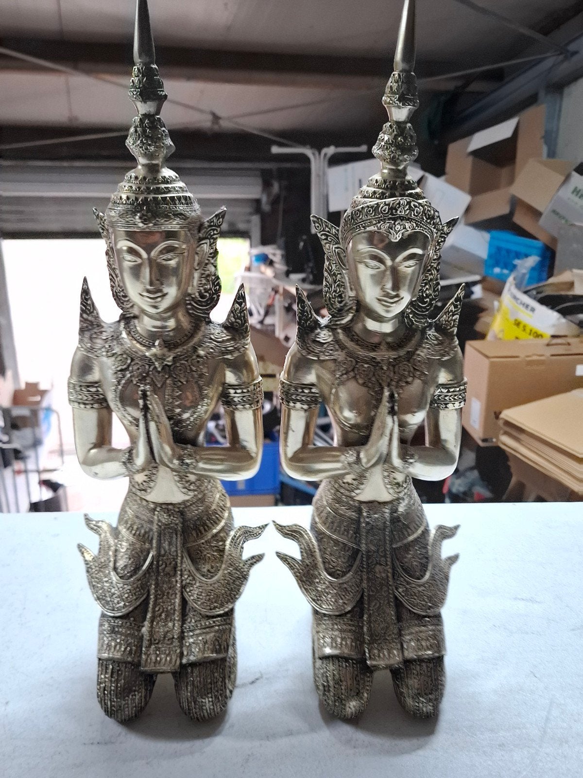 Set van 2 Thaise Engelen Beelden - Handgemaakt Metaal, Antiek en Kunst, Zilver, Overige onderwerpen, Ophalen of Verzenden, Handgemaakt