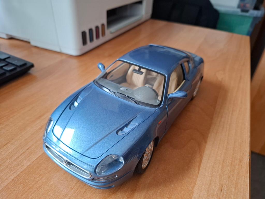 Maserati 3200 GT modelauto 1:18 - Bburago, Ophalen of Verzenden, Zo goed als nieuw, Auto, Bburago