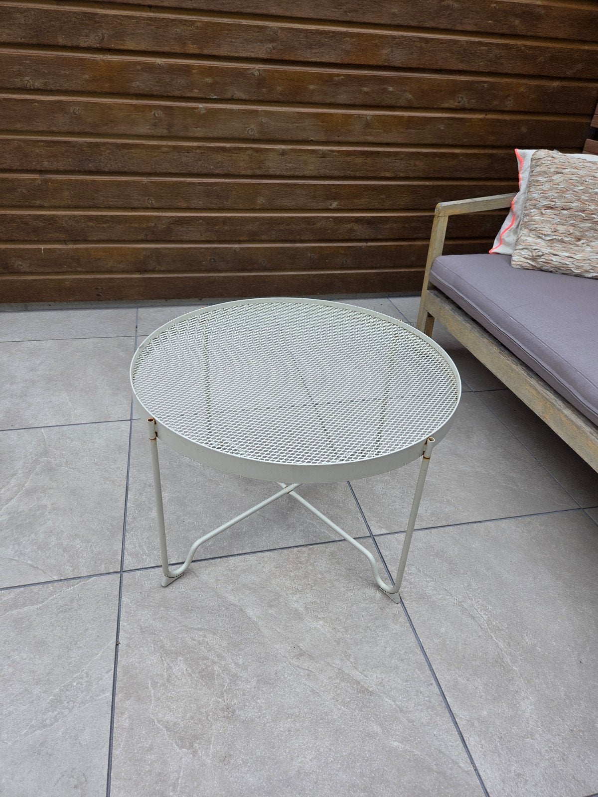 Bijzettafel buiten 70 x 45 salontafel buiten Krokholmen IKEA, Tuin en Terras, Tuintafels, Ophalen, Gebruikt, Rond, Metaal