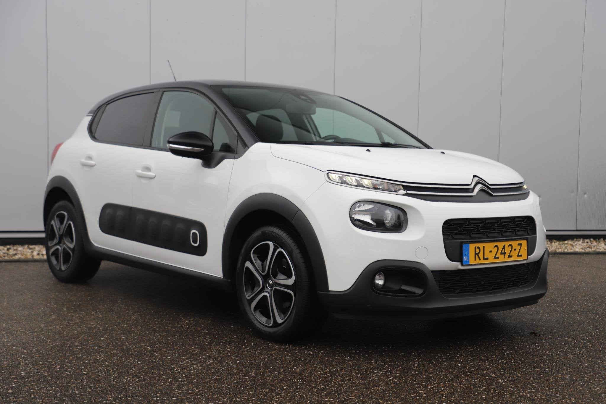 Citroen C3 1.2 PureTech Feel Edition Navigatie Carplay Andro, Auto's, Euro 6, 1199 cc, Met garantie (alle), 82 pk
