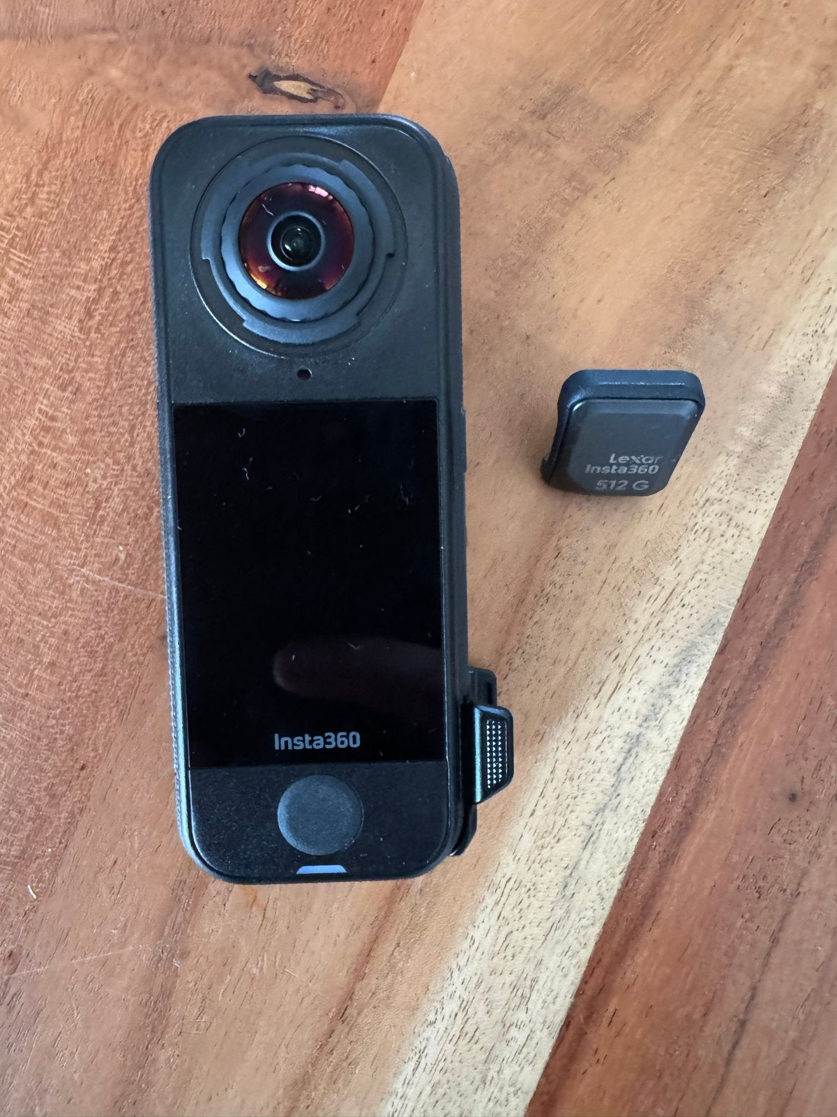 Foto 6 van Insta360 X4 Air + 4 accu’s + snellader + 512GB + accessoires