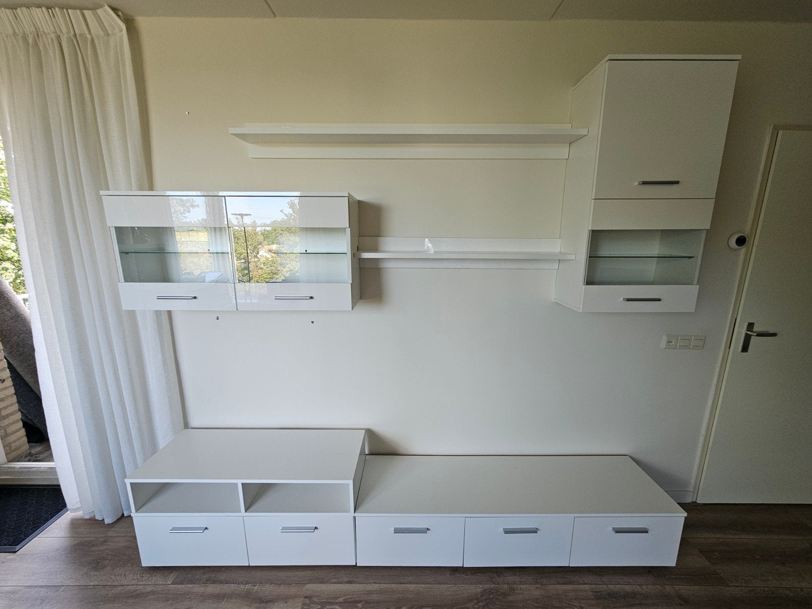 Modern wit tv/wandmeubel - 250 cm breed, Ophalen, Zo goed als nieuw, 200 cm of meer, Modern