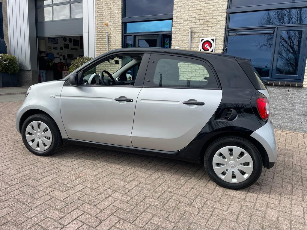 Smart Forfour 1.0 Pure- dealer onderhouden- NL auto- NAP, Auto's, Achterwielaandrijving, Gebruikt, 4 stoelen, Origineel Nederlands