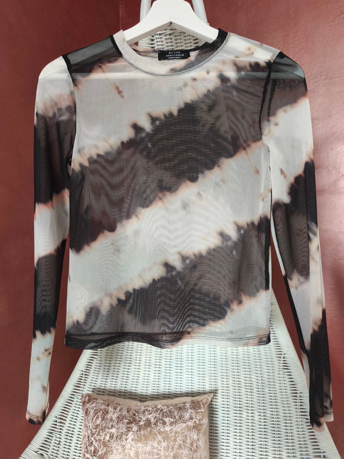 Bershka - See through mesh top bruin crème - mt s, Bruin, Verzenden, Bershka, Lange mouw
