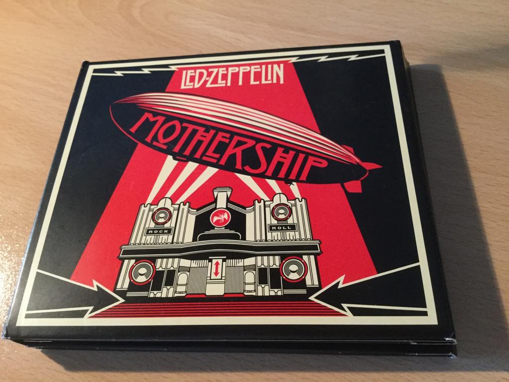 Led Zeppelin-Mothership 2cd en DVD., Cd's en Dvd's, Cd's | Rock, Ophalen of Verzenden, Zo goed als nieuw, Poprock
