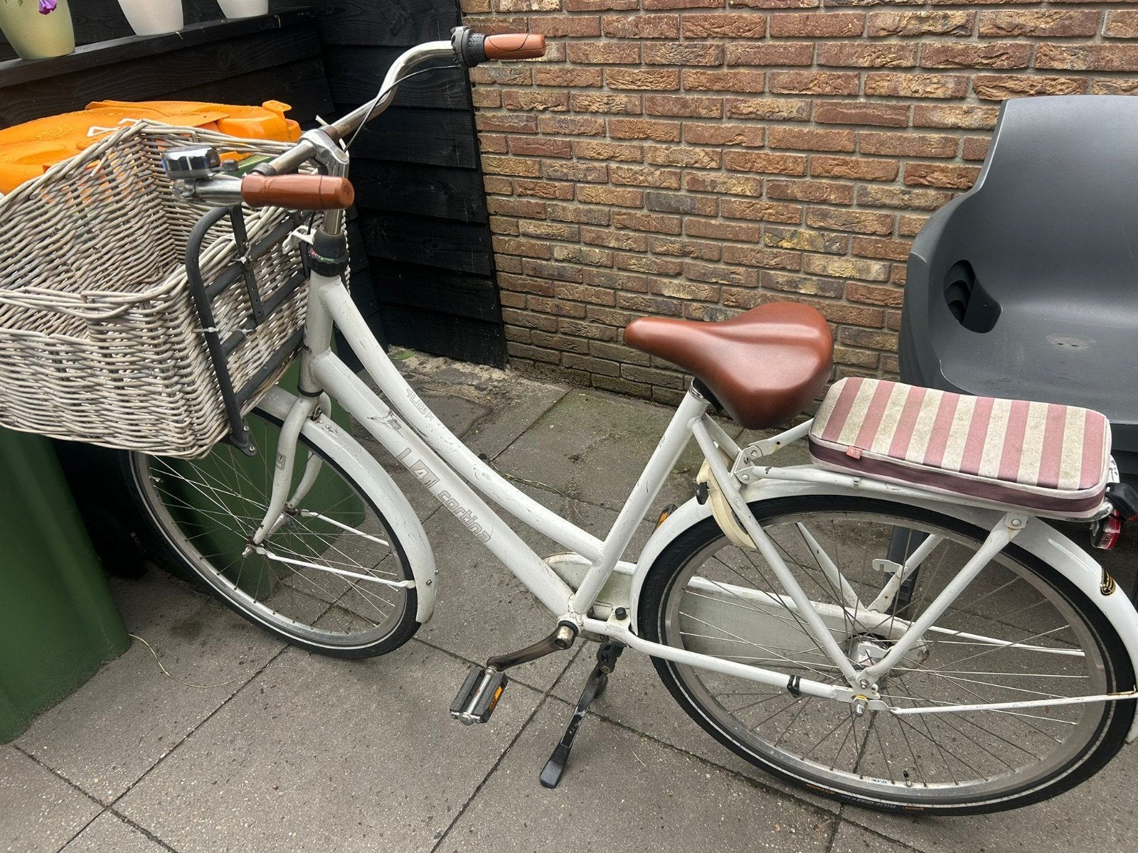 Cortina U4 Transportfiets 57cm - Wit ✅️, Fietsen en Brommers, Fietsen | Dames | Damesfietsen, Gebruikt, Versnellingen, 56 cm of meer