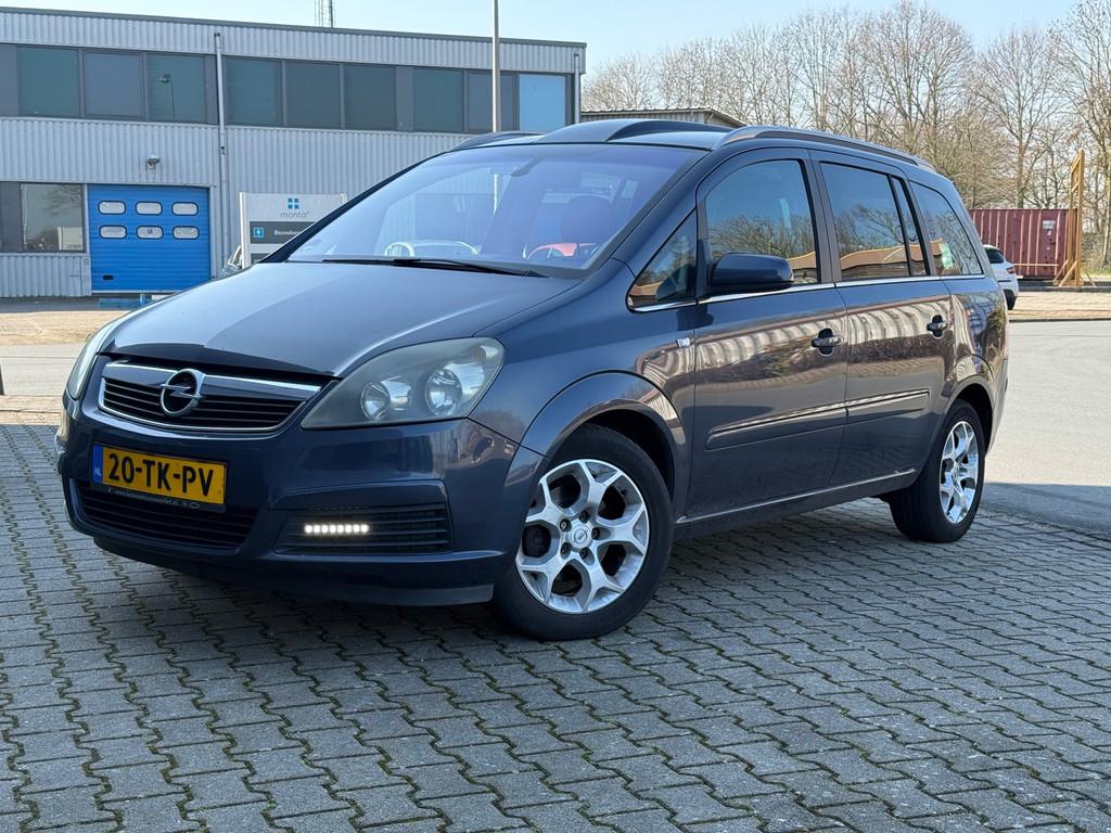 Opel Zafira 1.8 Cosmo, Gebruikt, 4 cilinders, Origineel Nederlands, 750 kg