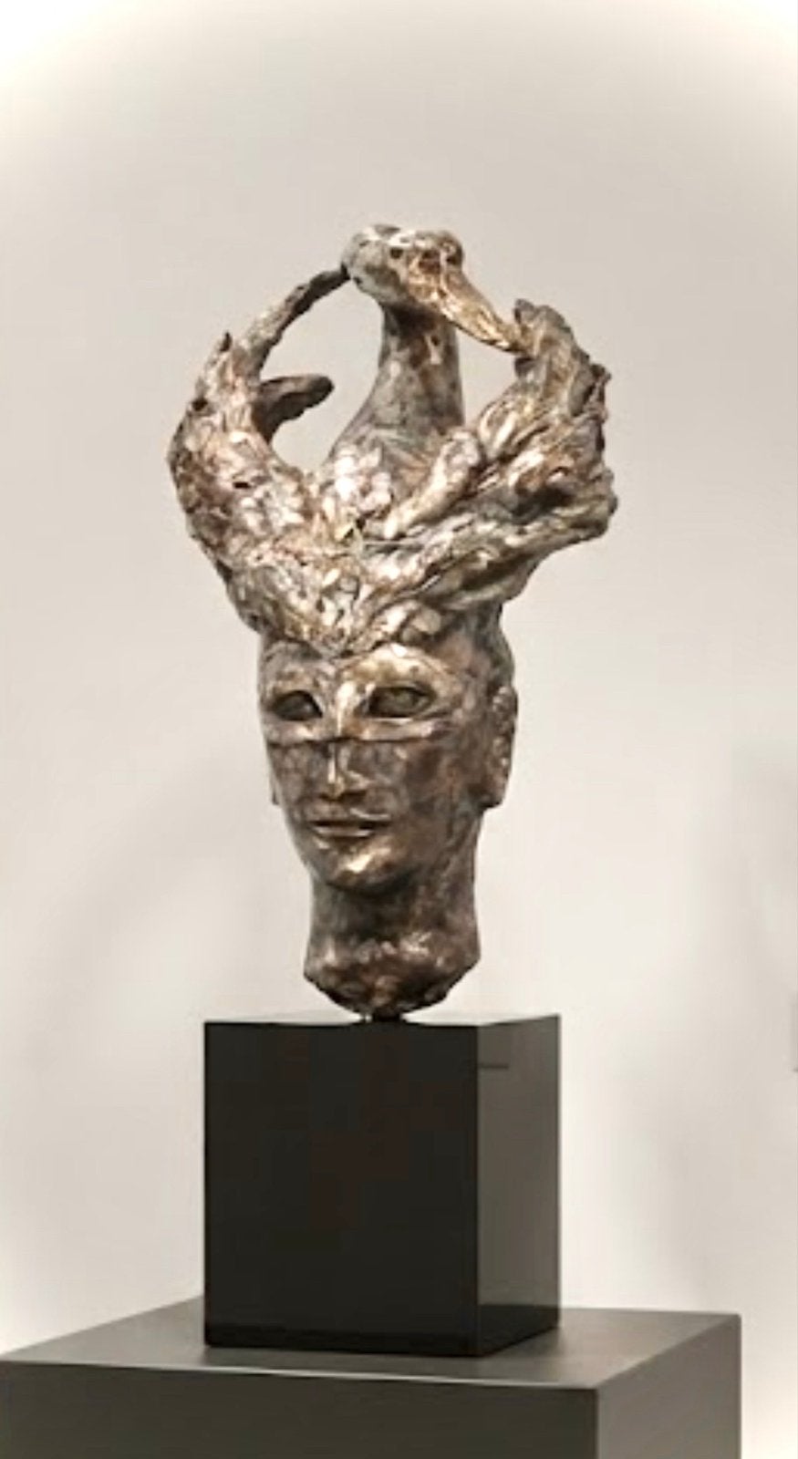 Zwanenzang - Uniek bronzen beeld op sokkel, Beeld, Bruin, Europa, Vogel