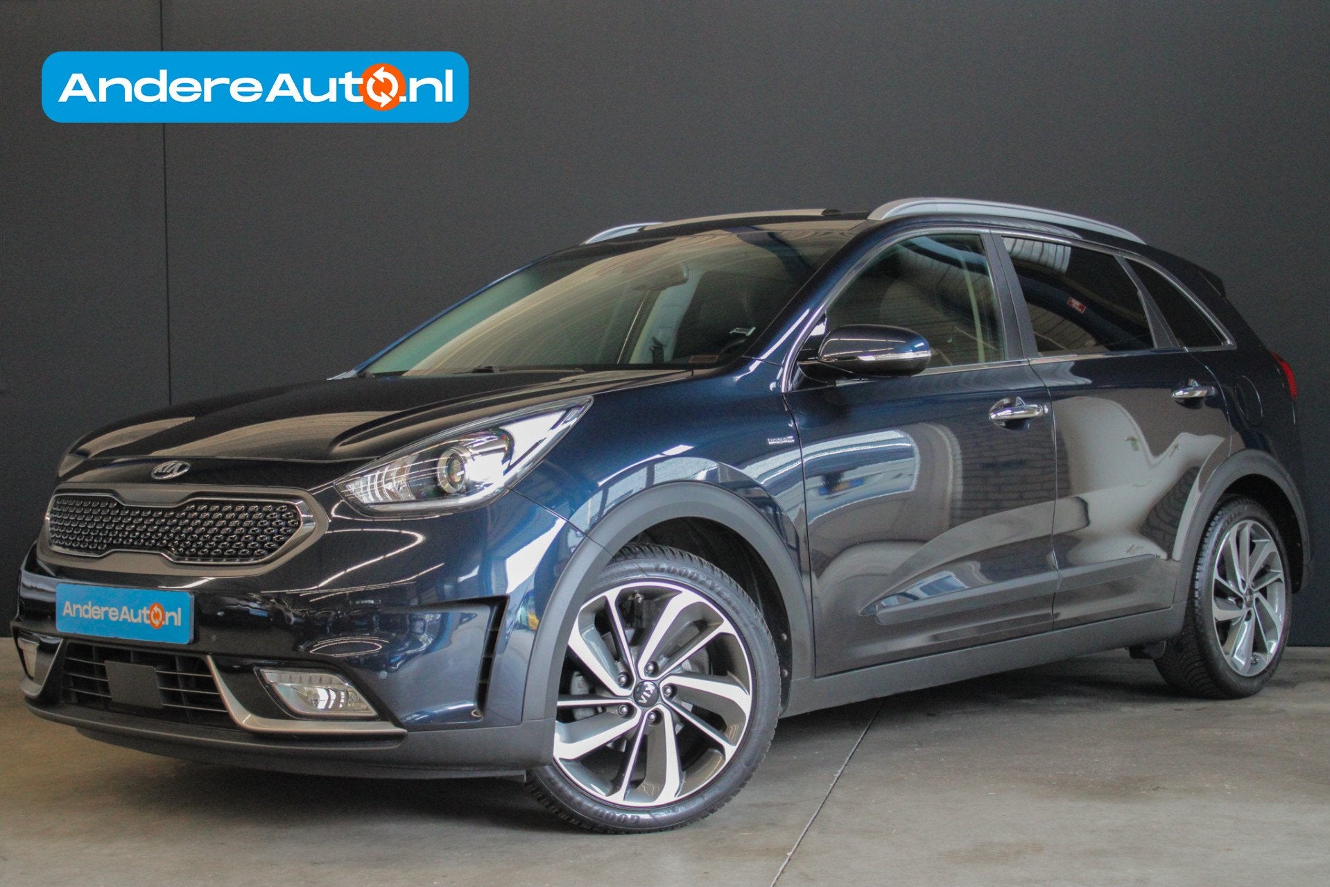 Kia Niro 1.6 GDi Hybrid ExecutiveLine |recent onderhouden|el, Gebruikt, Blauw, 23 km/l, Leder
