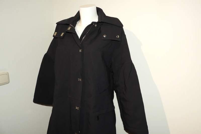 Elisabetta Franchi mantel jas warm gevoerd merk drukkers I42, Zwart, Zo goed als nieuw, Maat 36 (S), Elisabetta Franchi
