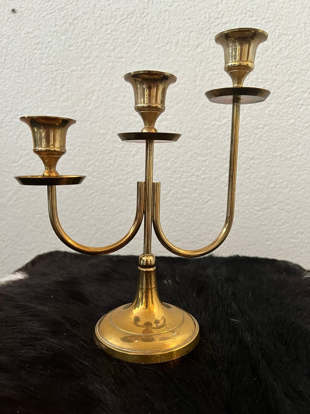 Vintage 3-armige messing kandelaar, Huis en Inrichting, Woonaccessoires | Kandelaars en Kaarsen, Gebruikt, Kandelaar, 25 tot 50 cm