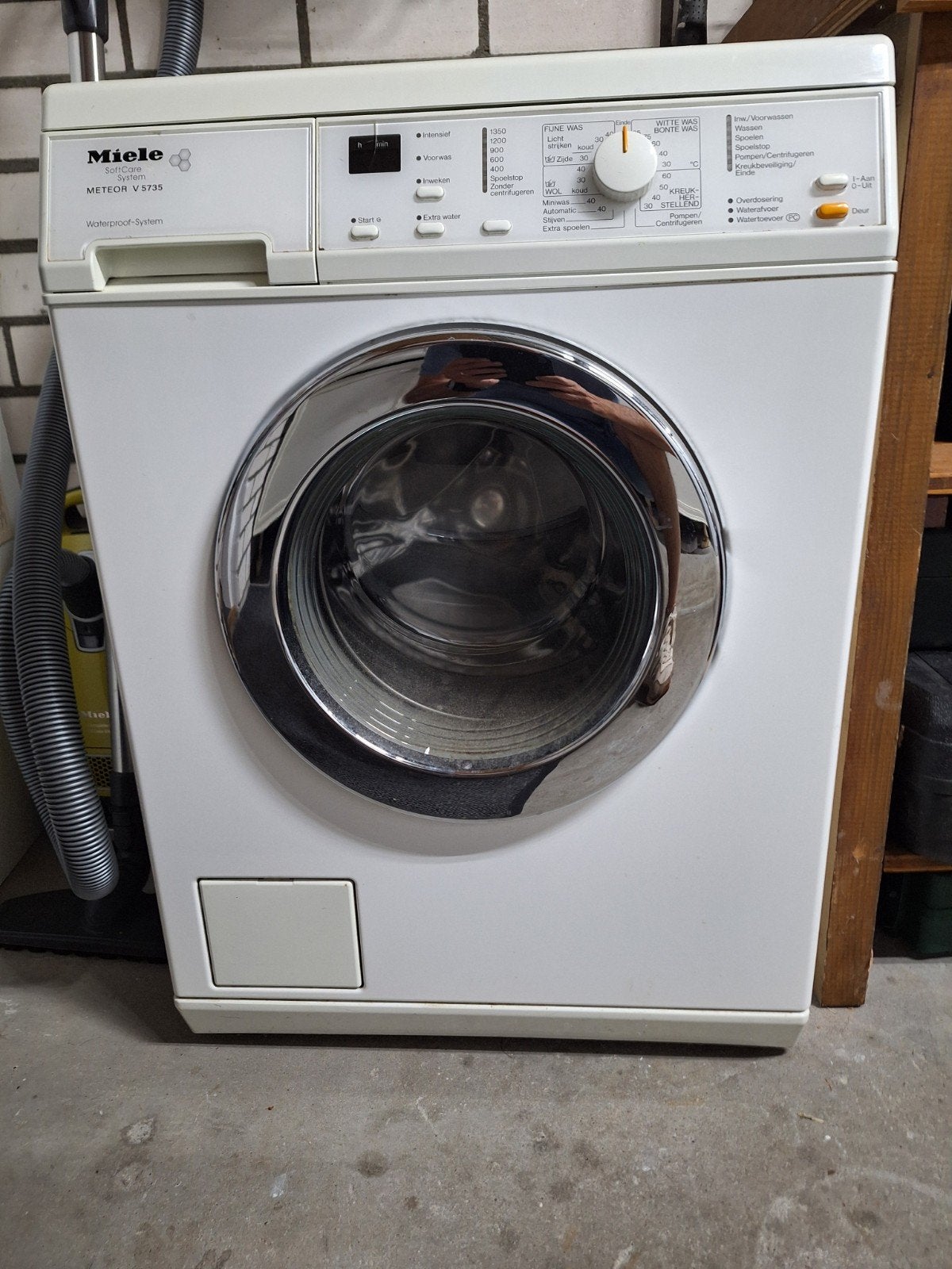 Miele METEOR V 5735 Wasmachine, Ophalen, Gebruikt, 1200 tot 1600 toeren, 85 tot 90 cm