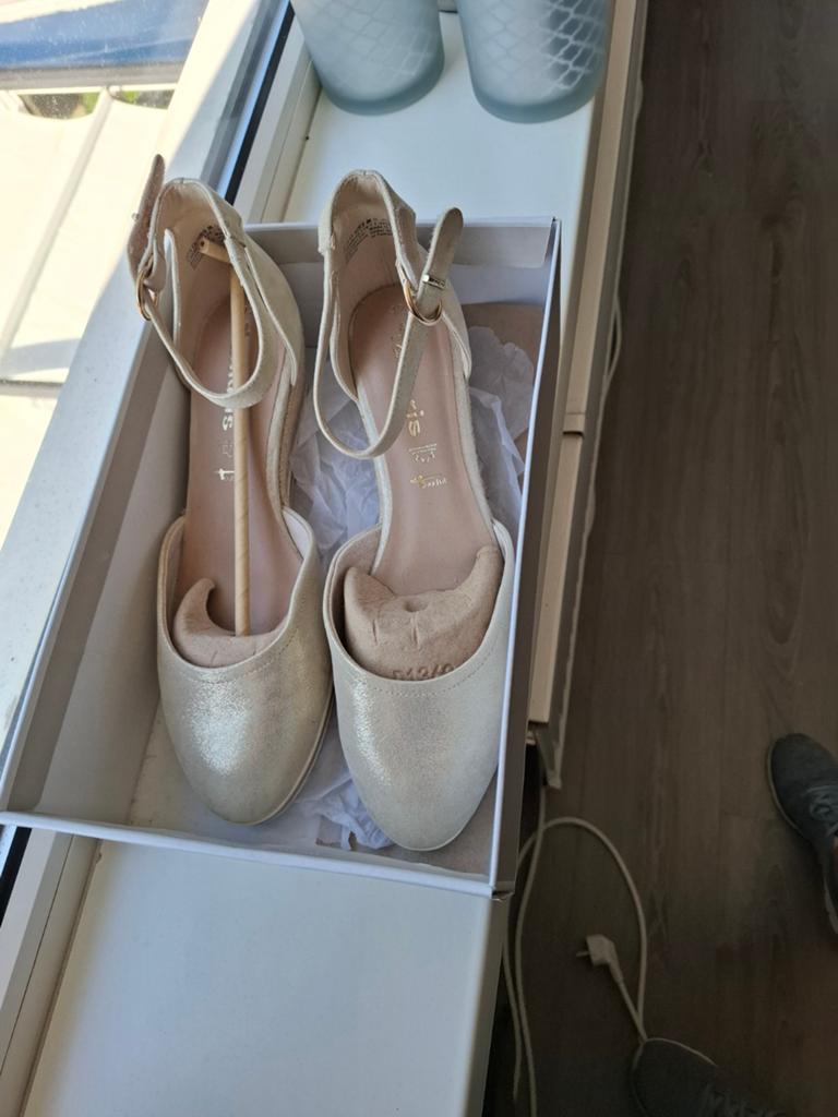 Schoenen, Ophalen