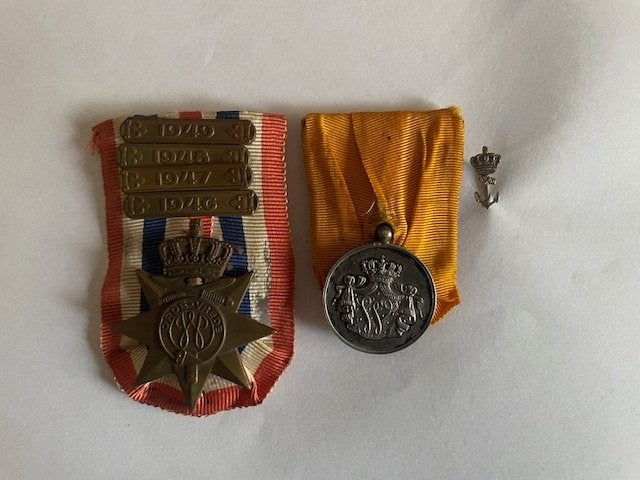 Knil, medaille, marine, Nederlands-Indië, 45-50,, Verzamelen, Militaria | Algemeen, Ophalen of Verzenden, Overige soorten, Nederland