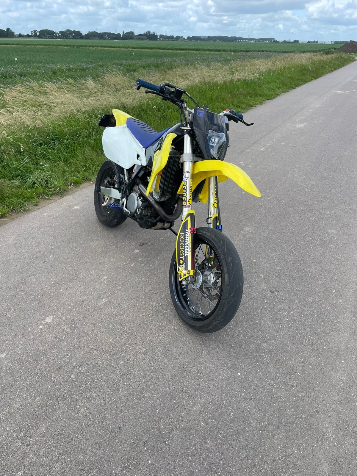 Susuki drz400 a2 (440kit), Fietsen en Brommers, Brommers | Crossbrommers, Zo goed als nieuw, Overige merken, Ophalen