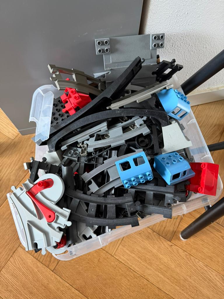 Heel veel LEGO treinrails met elektrische trein, Ophalen of Verzenden, Zo goed als nieuw, Overige merken
