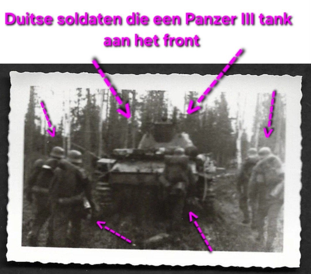 1x foto wo2 duitse panzertank lll te zien aan het front  top, Verzamelen, Militaria | Tweede Wereldoorlog, Ophalen of Verzenden
