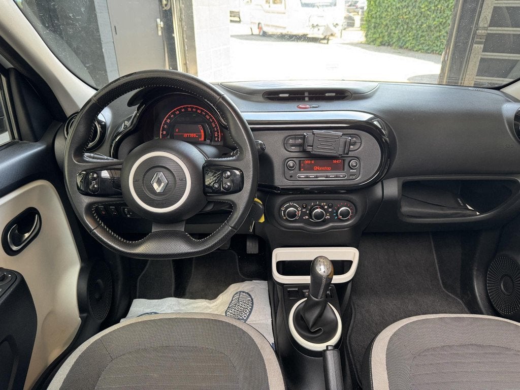 Renault Twingo 1.0 Expression OPEN DAK-AIRCO-CRUISE CTRL-PDC, Auto's, Gebruikt, 840 kg, 4 stoelen, Wit