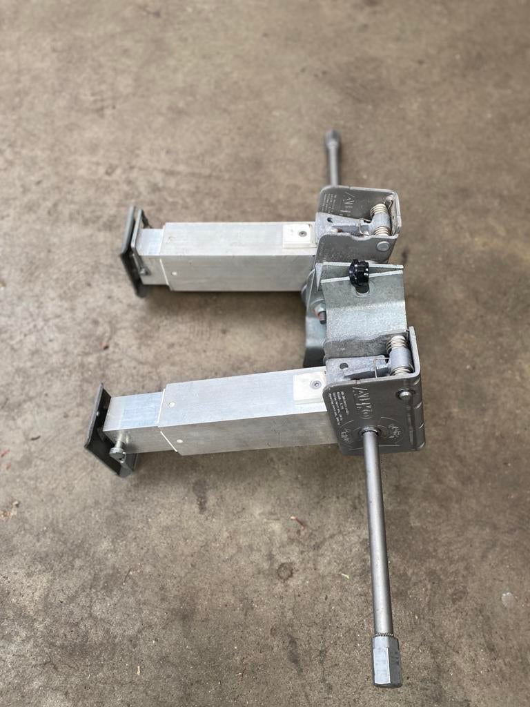 Krik voor caravan ., Auto diversen, Krikken, Ophalen of Verzenden, Nieuw, Garagekrik
