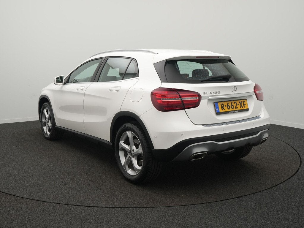 Mercedes-Benz GLA 180 Premium Plus - RIJKLAARPRIJS - Automaa, Auto's, Mercedes-Benz, 12 maanden, Gebruikt, 1335 kg, SUV of Terreinwagen