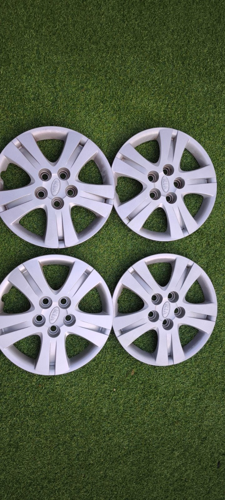 Originele Kia wieldoppen 16 inch, Auto diversen, Wieldoppen, Ophalen of Verzenden, Gebruikt
